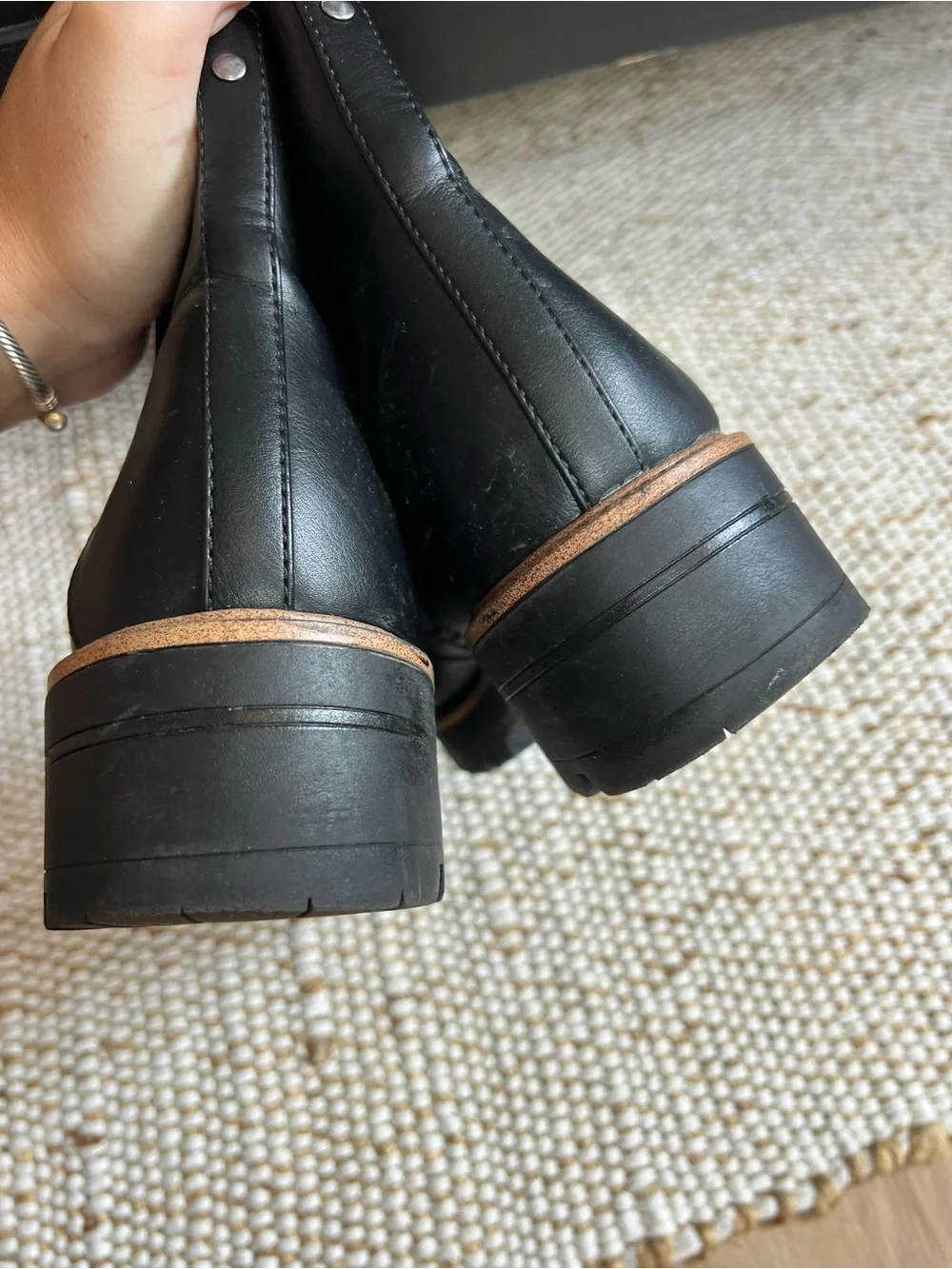 American Eagle Outfitters sturdy lace